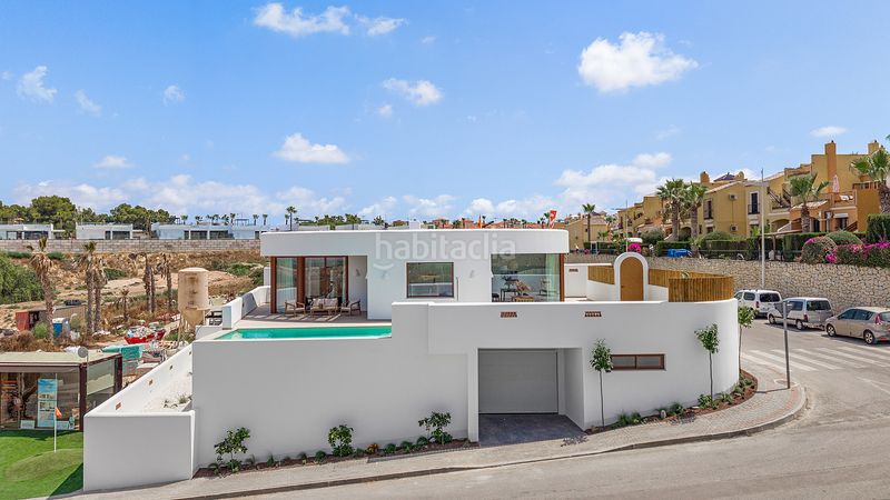 Foto 793a4144-8213-42bb-8550-50419f2c1e98. Casa amb piscina a Algorfa