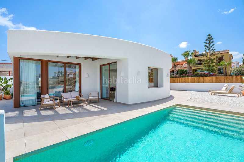Foto 80b76266-4d82-4a73-bb8d-17144a4be68e. Casa amb piscina a Algorfa