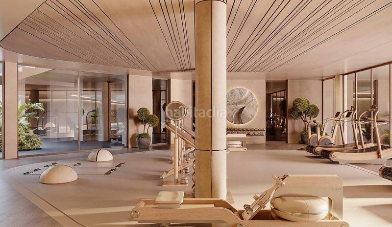 Foto 0106f356-5116-44fc-882b-4c2da3d6c6a7. Casa amb piscina a Zona de Punta Plata Estepona