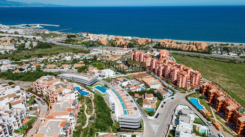 Foto 8b3f2ebd-b06d-404e-acd7-d5cf52464d5a. Apartament a El Castillo Manilva