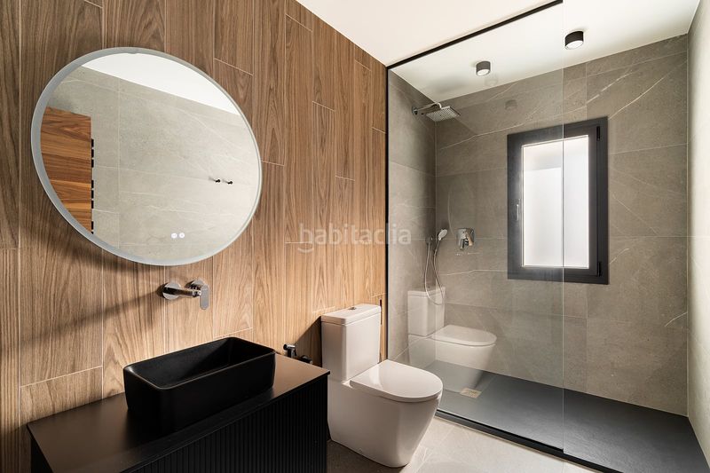 Foto 4f6c2138-3967-4460-a484-d08768ea94ce. Casa amb piscina a Centre Castelldefels