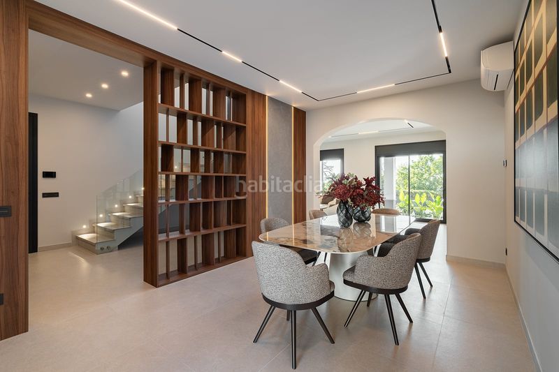 Foto 59ff758c-761f-462d-81a8-48c8c3676d0e. Casa amb piscina a Centre Castelldefels