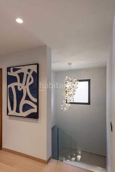 Foto 97d52a43-0bb4-49fa-a21a-9bfa97f39bbf. Casa amb piscina a Centre Castelldefels