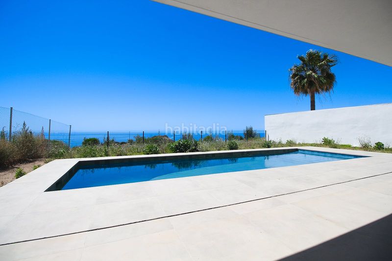 Foto 2432a850-0cac-4abd-bd00-2252fdfe801e. House with pool in La Capellanía - El Higuerón Benalmádena