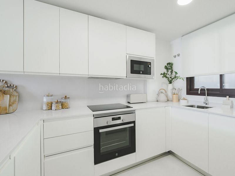 Foto 0a02ade2-ebfb-42d5-b814-91bc86a3467a. Apartamento en El Higuerón Fuengirola