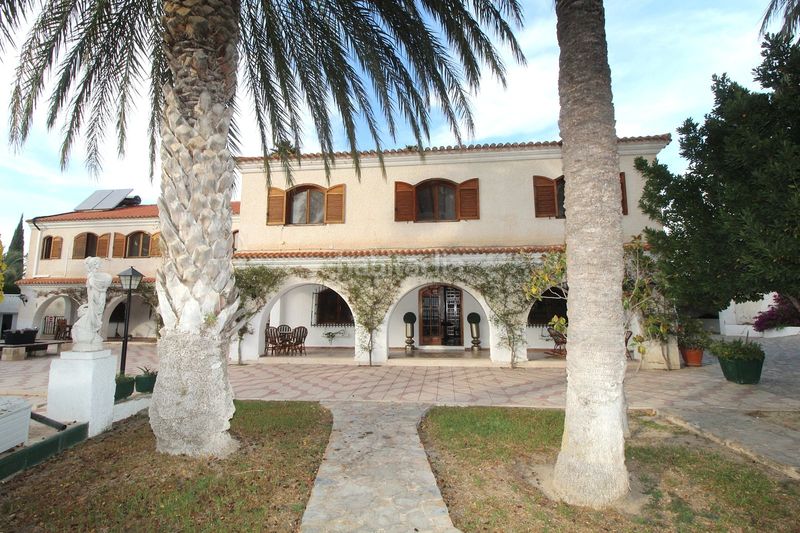 Foto 18bc9104-15d5-4336-ad35-a4f782ef832a. Maison avec piscine dans Campo Alto-Club de Campo Elda