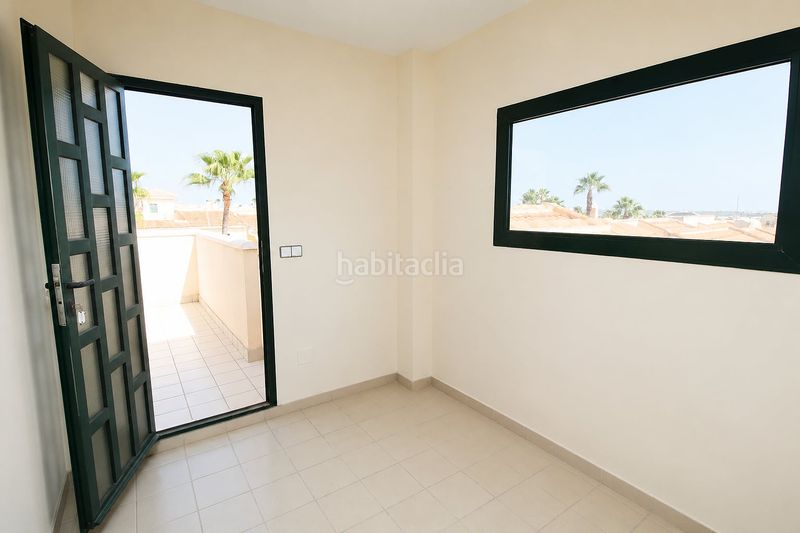 Foto d82b1869-88da-4348-93df-fc231b21e673. Casa en Doña Pepa Rojales