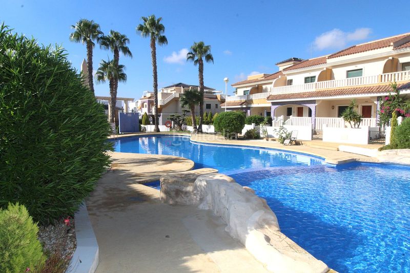 Foto e8f274f4-cb03-4871-900f-a641a5df58f1. Casa en Doña Pepa Rojales