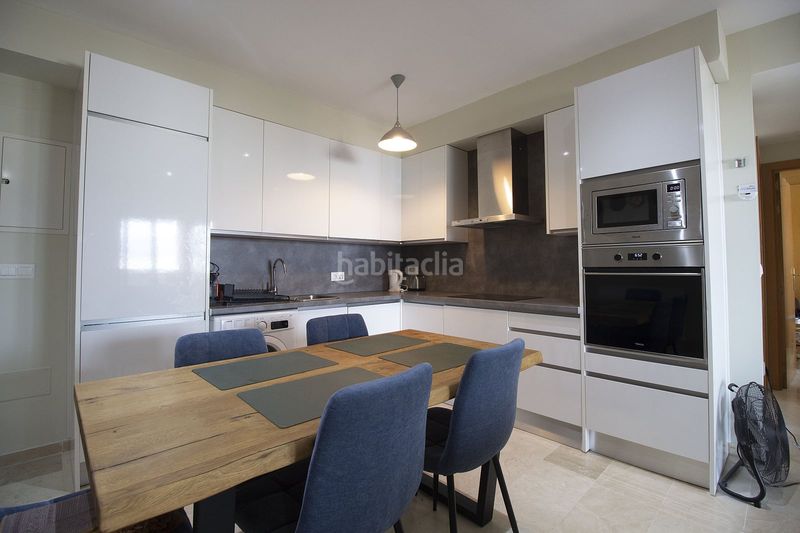 Foto 1c09c23b-fe3b-4b18-a71c-eb5b1cc7638e. Apartament a puerto de Estepona Estepona