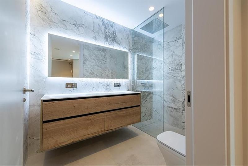 Foto b9ebe2b4-3319-4e92-a7f3-a493f0bbd2cf. Apartament a Playa Poniente Benidorm