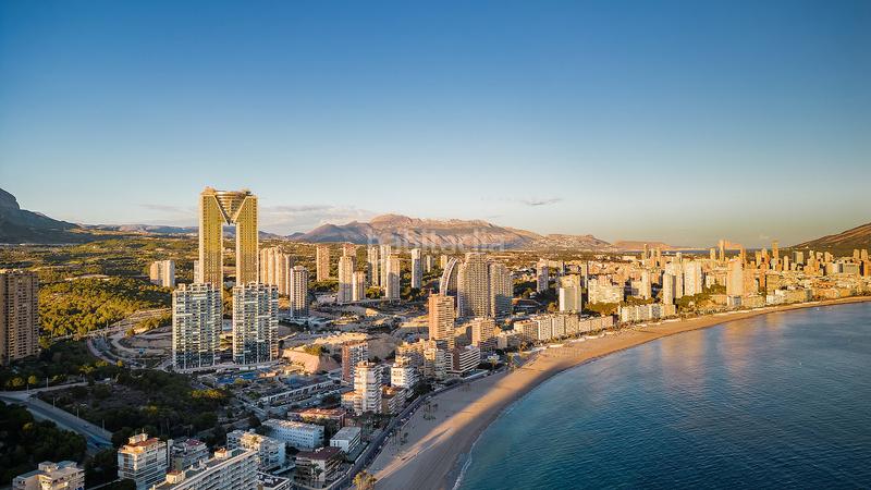 Foto 42541b8d-88d7-434c-910f-28741badad89. Appartement dans Playa Poniente Benidorm