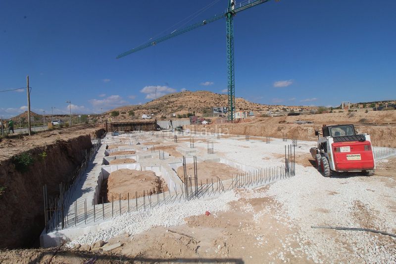 Foto 7f094b30-4d30-4388-b7bc-bcc125aecc68. Apartament a Monforte del Cid