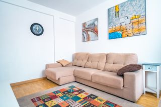 Pis  Rúa do conde de torrecedeira. Piso luminoso de 3 habitaciones en el corazón de vigo, a pasos d