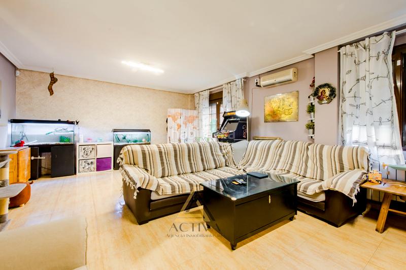 Foto 310658b6-7a39-4bc1-a7e5-7962b8c82c57. Casa adossada amb xemeneia a Restón I-Restón II Valdemoro