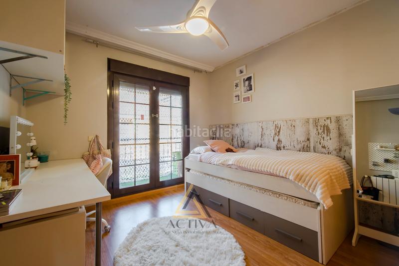 Foto 42123705-6d0b-4ace-93f3-cd654a99f215. Casa adossada amb xemeneia a Restón I-Restón II Valdemoro