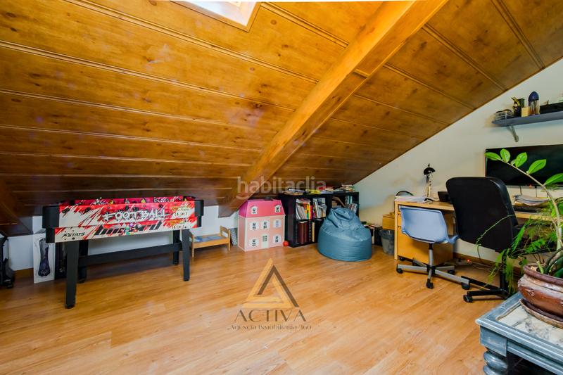 Foto 99cb2954-2815-4095-b628-2317870b05fc. Casa adossada amb xemeneia a Restón I-Restón II Valdemoro