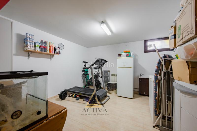 Foto 9ea3d8ab-0e4b-42d4-b0ad-85ac414b75bf. Casa adossada amb xemeneia a Restón I-Restón II Valdemoro