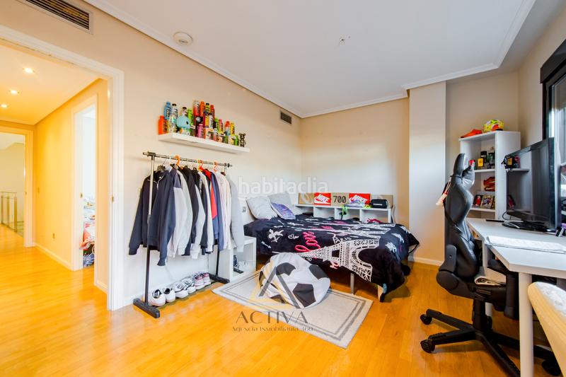 Foto 087c382d-9315-40eb-8974-906ffcc0e849. Casa pareada chalet en villaviciosa de odon en Castillo-Campodón Villaviciosa de Odón