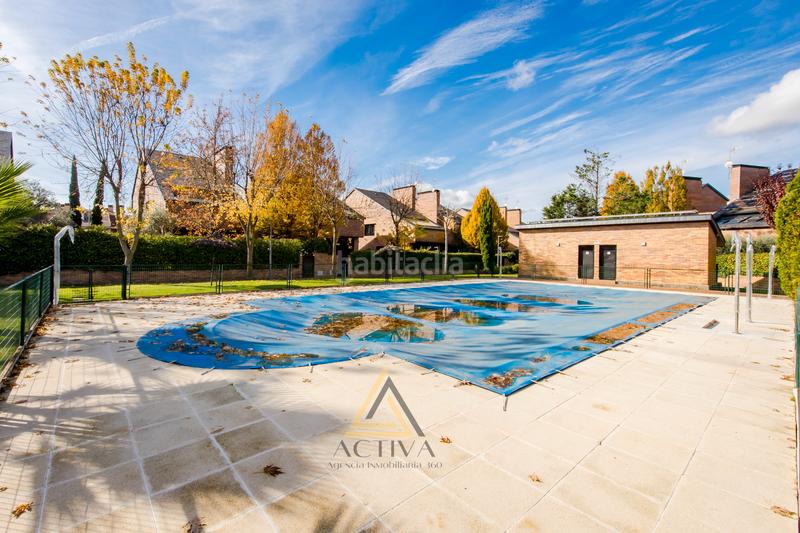 Foto b7ac8f71-daaf-41ee-ac27-c78e86a18527. Casa pareada chalet en villaviciosa de odon en Castillo-Campodón Villaviciosa de Odón