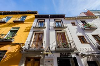 Pis  Calle de la encomienda. Piso en lavapies