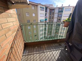 Alquiler Piso en Concòrdia. Pis amb balcó a la creu alta