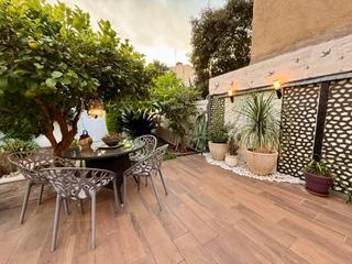 Casa a schiera in Espai Tolra - Els Pedrissos - Can Carner. Casa multifamiliar en castellar del vallès perfecta para 3 famil