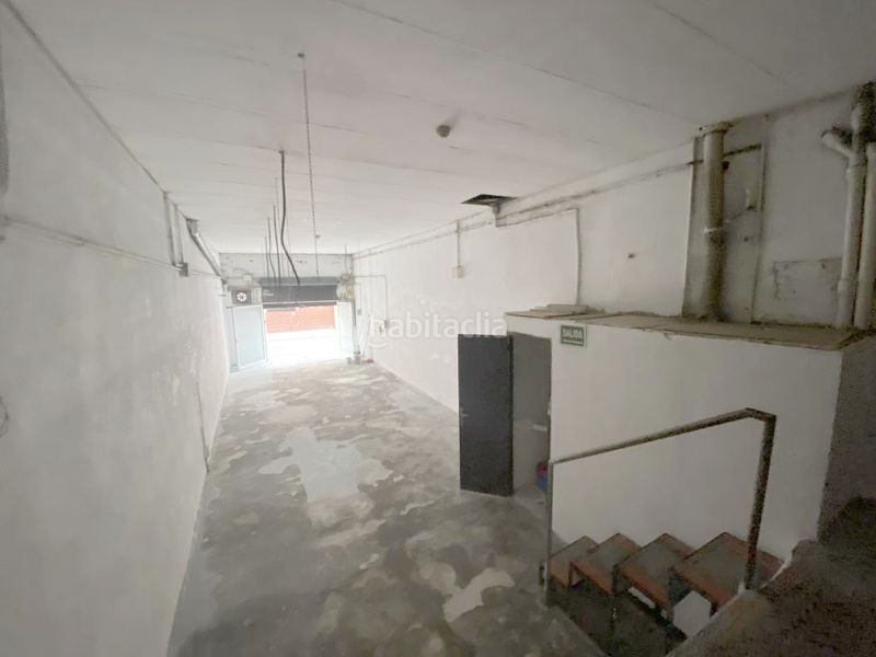 Foto a748645e-46f0-4321-8a3e-3c31d2251cac. Local comercial a Covadonga Sabadell