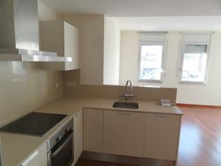 Appartement à Eixample - Can Bogunyà. Planta baja céntrica con parking y trastero