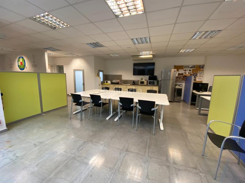 Foto 4bffff75-624e-4f9e-b5df-c750fef3e7da. Rent business premise in La Maurina Terrassa