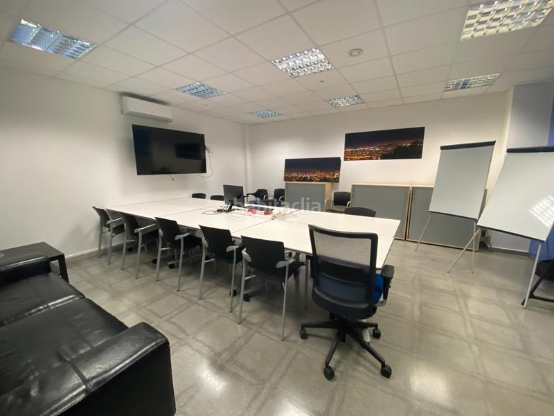Foto ea6c7977-55cc-4e4e-8ced-5de9c09974a5. Rent business premise in La Maurina Terrassa
