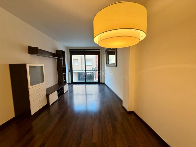 Foto 8e37bd7d-682b-4312-bcaf-ecba94e995b1. Miete etagenwohnung mit heizung parking in Eixample - Can Bogunyà Castellar del Vallès