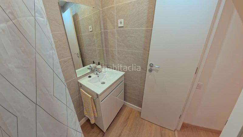 Foto 045f3fab-186b-4700-93b0-a7ae6535bffa. Pis amb xemeneia calefacció aparcament a Creu Alta Sabadell
