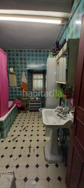 Foto 5ff6b61f-acd1-4a31-87bf-43c589095e51. Casa amb xemeneia a Villavaquerín
