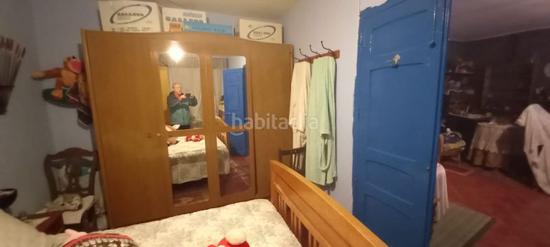 Foto d6bab652-3533-45ca-9b84-04ea4840f995. Casa amb xemeneia a Villavaquerín