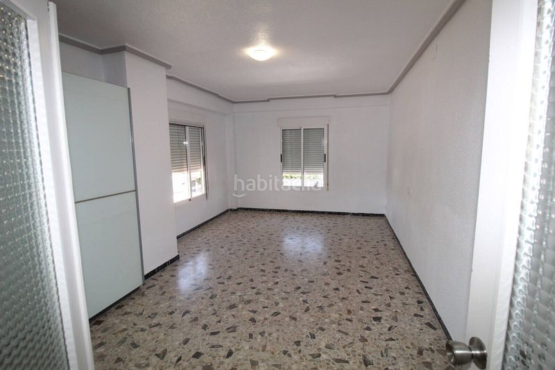 Foto 35a69855-fd7e-4fb1-b7aa-a16fc217a8f6. Casa amb piscina a Peña de las Águilas Elche / Elx