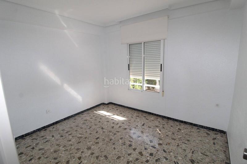 Foto c6d06b5f-cf6d-445e-95ab-716f5d7fcb42. Casa con piscina in Peña de las Águilas Elche / Elx