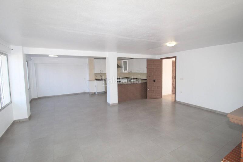 Foto d36a51d2-eeb1-4128-8005-662b7ed3fb36. Casa con piscina in Peña de las Águilas Elche / Elx