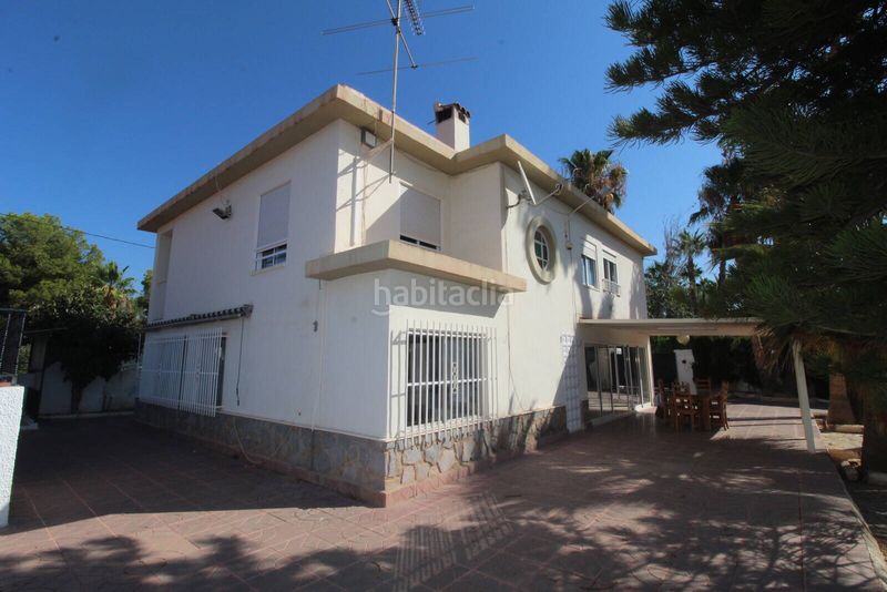 Foto d593f7a6-3f3e-432c-8b34-f6ddece515a8. Casa amb piscina a Peña de las Águilas Elche / Elx