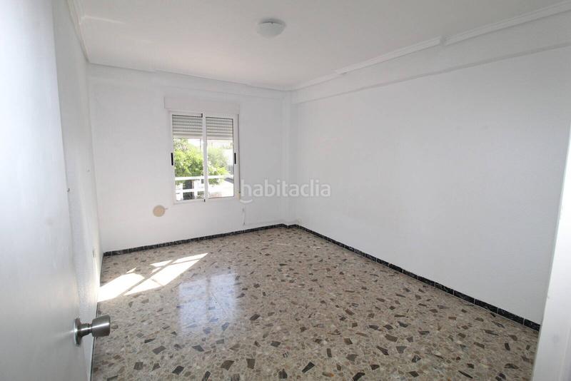 Foto d6d4bfcf-94dd-459e-a66d-ef744b30eb30. Casa con piscina in Peña de las Águilas Elche / Elx
