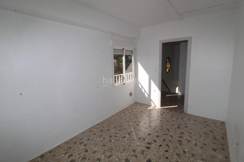 Foto ef0b213f-24d0-44c9-b6e5-efa9d1527736. Casa con piscina in Peña de las Águilas Elche / Elx