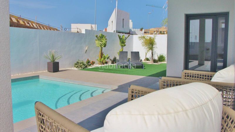 Foto 1f2ee512-f426-4d0b-b512-4ec21e72164e. Casa amb piscina a Centro de la Ciudad Quesada Rojales