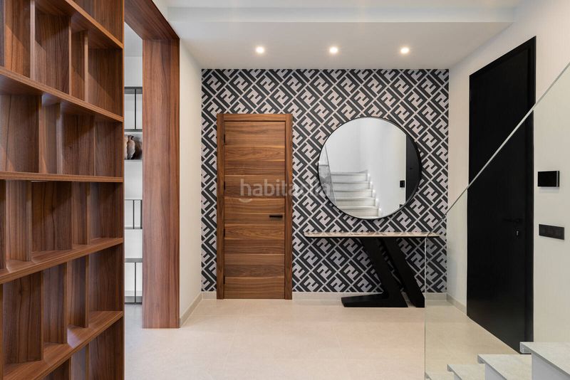 Foto a5bf2c82-9da1-4ca7-bab0-b8828378ba05. Casa amb piscina a Centre Castelldefels