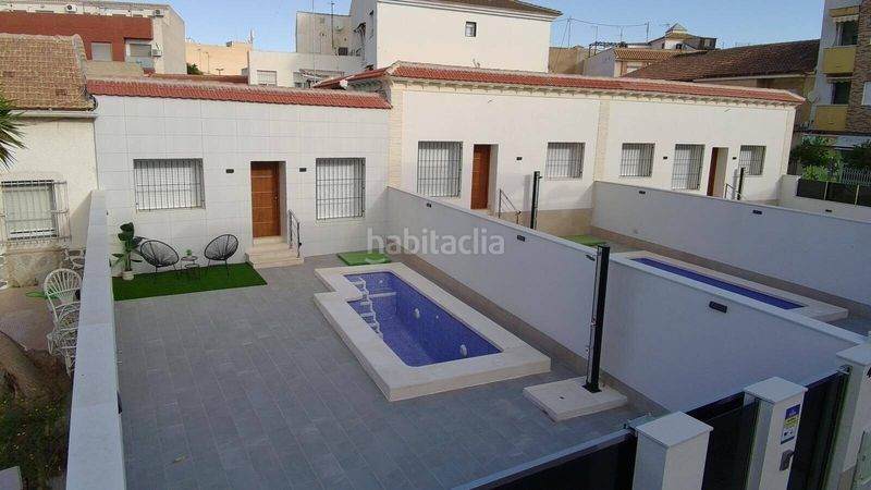 Foto 26406e35-3ebb-4ee2-b9c6-229b32360701. Casa amb piscina a San Javier San Javier