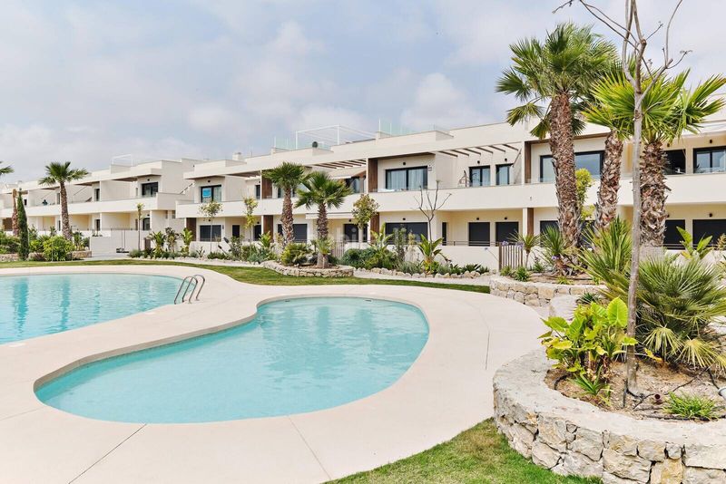 Foto 82d105fc-f740-4cc7-91fc-c8a1d11ff439. Apartament amb piscina a La Veleta Torrevieja