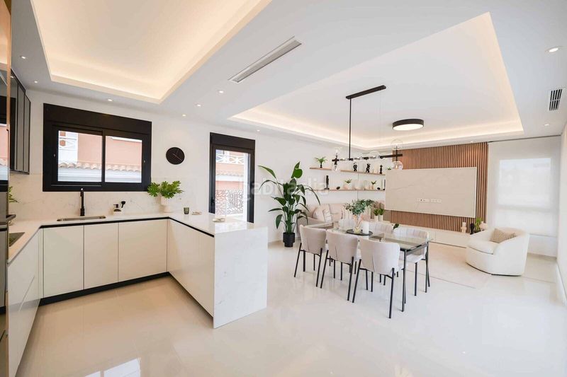 Foto 0eeb83b1-02be-47d6-9692-72c6529992ad. Casa amb piscina a Rojales