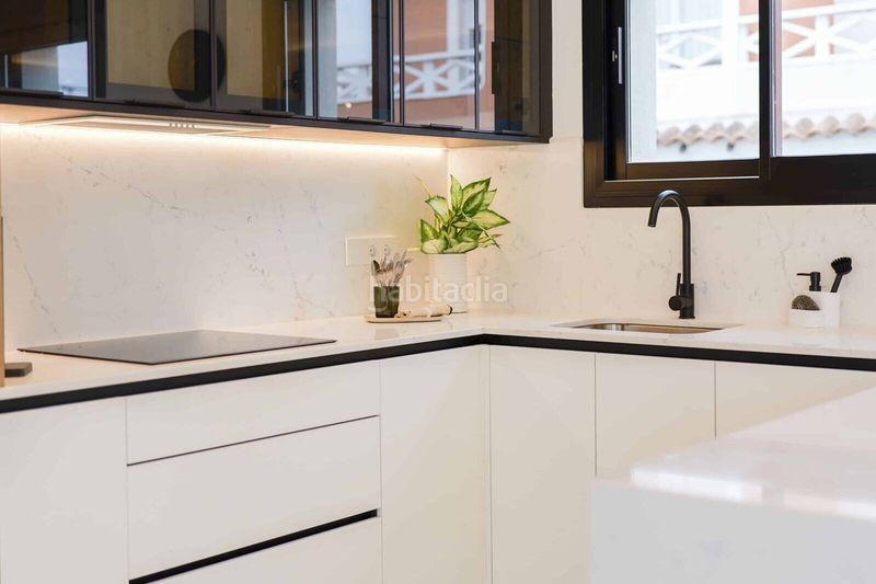 Foto 3a7f4b65-2762-4321-ab24-839ef66d2dc6. Casa amb piscina a Rojales