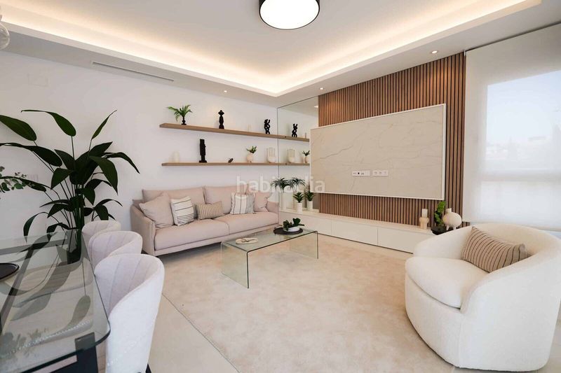 Foto 3c1cbac1-2b38-4698-a72d-939f45ebb76f. Casa amb piscina a Rojales