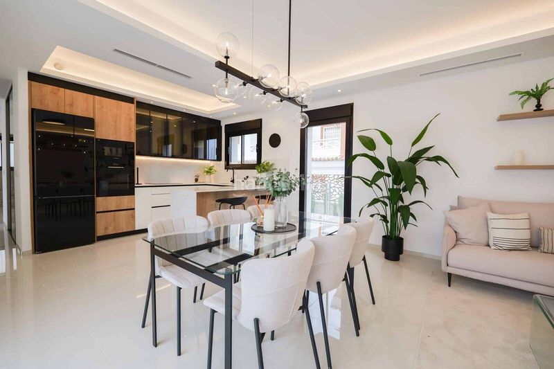 Foto 9448ab36-d057-4823-bf63-13f2ca3969ab. Casa amb piscina a Rojales