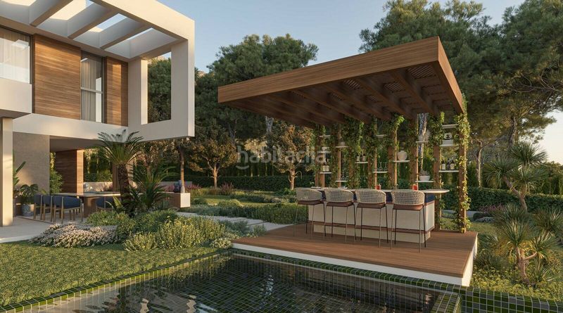 Foto f705f55a-2186-49a8-8f34-16e32e4ce229. Casa amb piscina a Las Brisas Marbella
