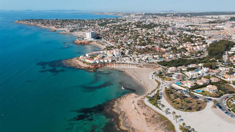 Foto 667089f8-07ad-40a8-ac18-74ecce082823. House with pool in La Regia Orihuela